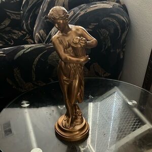 Elegant Gold Statue